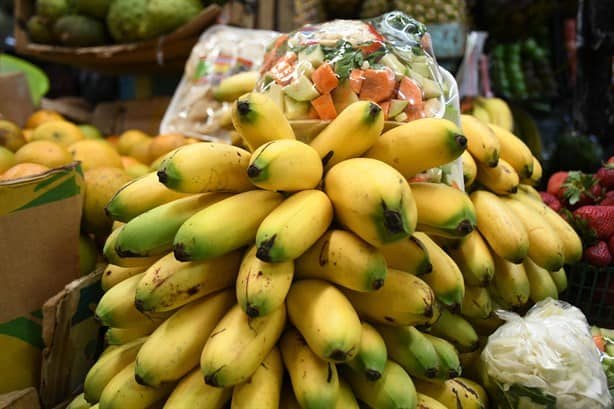 ¿Qué causó el aumento en precio de frutas, verduras y tortillas en Veracruz y el país?