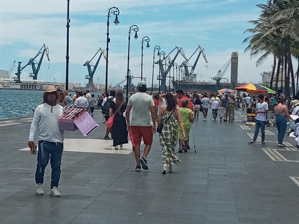 Restaurantes y zonas turísticas de Veracruz llenos en el Día del Padre