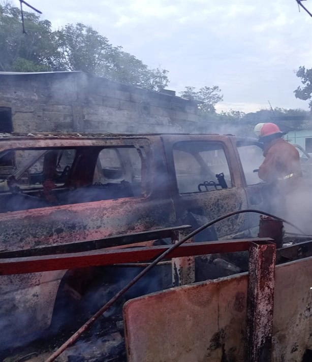 Se incendia taller en Alvarado durante la madrugada