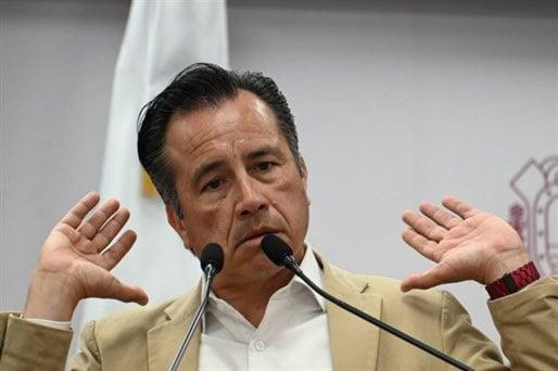 Cuitláhuac admite omisiones