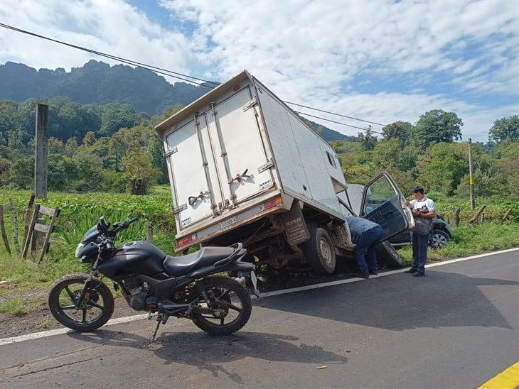 Accidente de camionetas en la carretera Coscomatepec- Huatusco