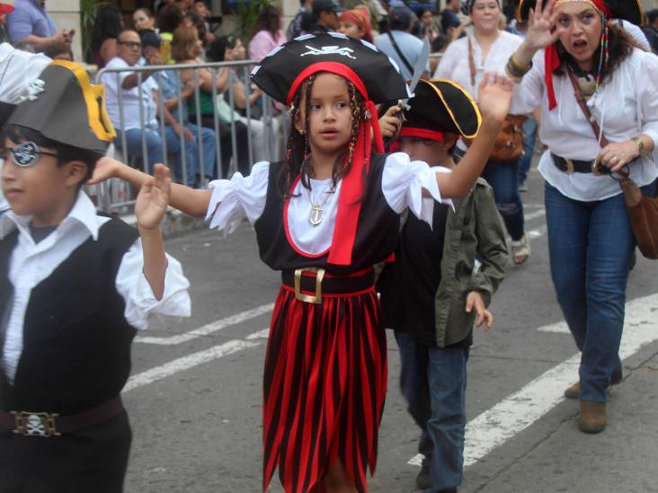 Pequeños dan inicio al Carnaval de Veracruz 2024 con el tradicional desfile de jardines de niños