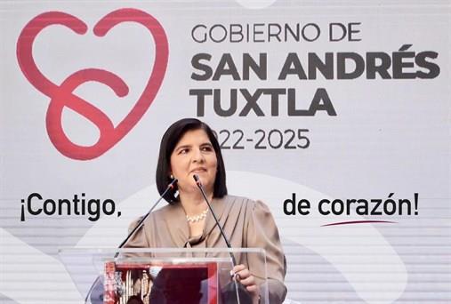 Realiza cambios la doctora Remedios en San Andrés Tuxtla