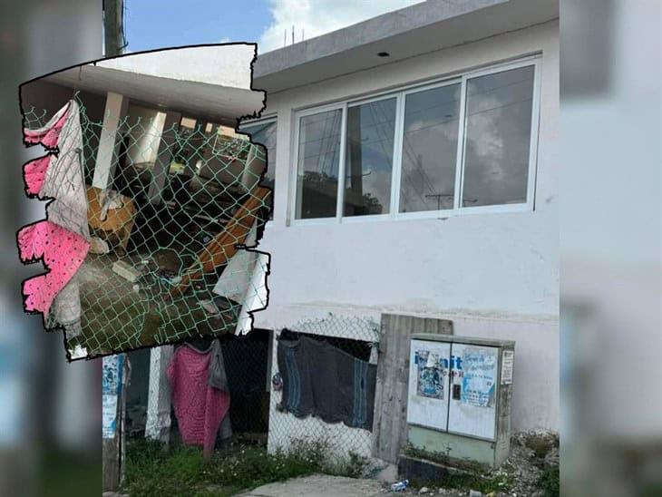 ¿Y los dueños? Casa abandonada en Xalapa es invadida por indigentes