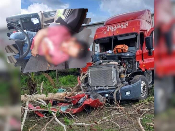 Terrible accidente de tráiler en Carretera Federal 125 Huatusco- Conejos