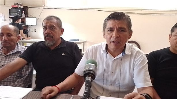 Denuncian falta de apoyo del sindicato de la Sección 32 del SNTE: Maestros inician gira de protesta (+VIDEO)