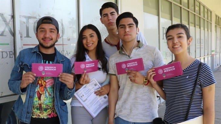 Pagos de Jóvenes Construyendo el Futuro están garantizados hasta diciembre, López Obrador 