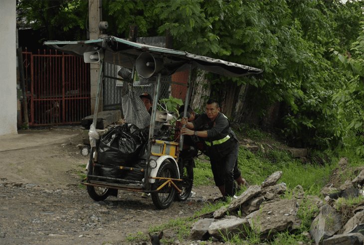 Evacúan a familias en riesgo por aumento del río Cazones en norte de Veracruz