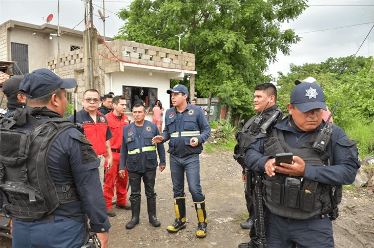 Evacúan a familias en riesgo por aumento del río Cazones en norte de Veracruz