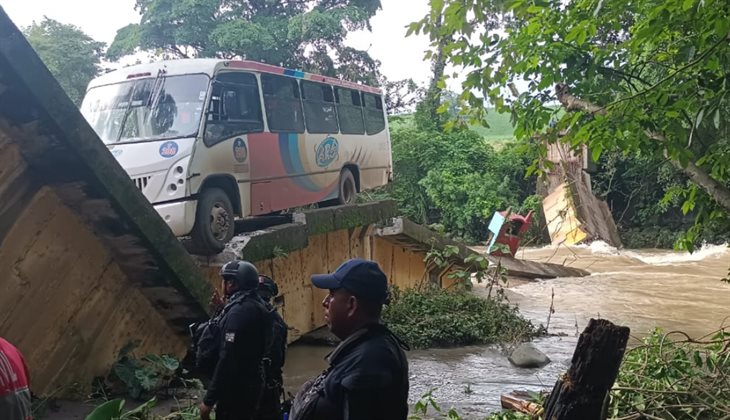 Identifican a fallecido en el colapso de puente Tenejápam en Omealca