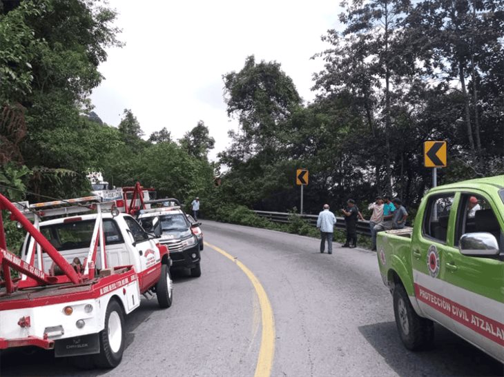 Se registra fuerte choque en la carretera Atzalan-Tlapacoyan