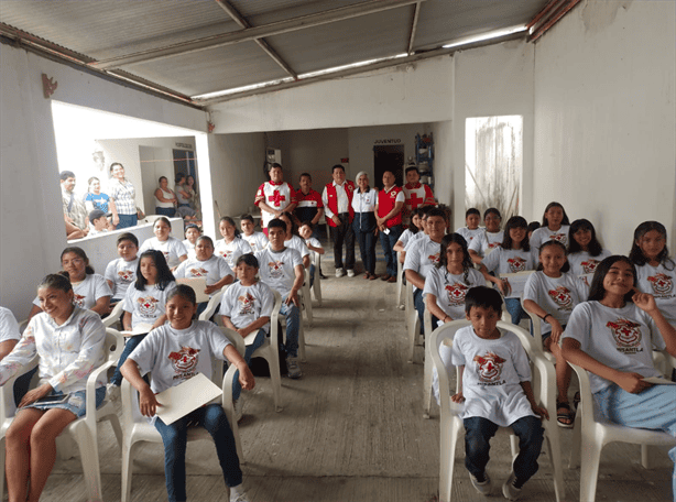 Concluye el curso Juventud, Salvando Vidas de la Cruz Roja en Misantla