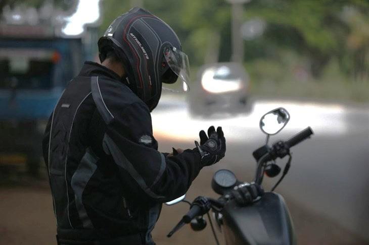 IMSS Veracruz Norte recomienda usar cascos de protección al conducir en motocicleta