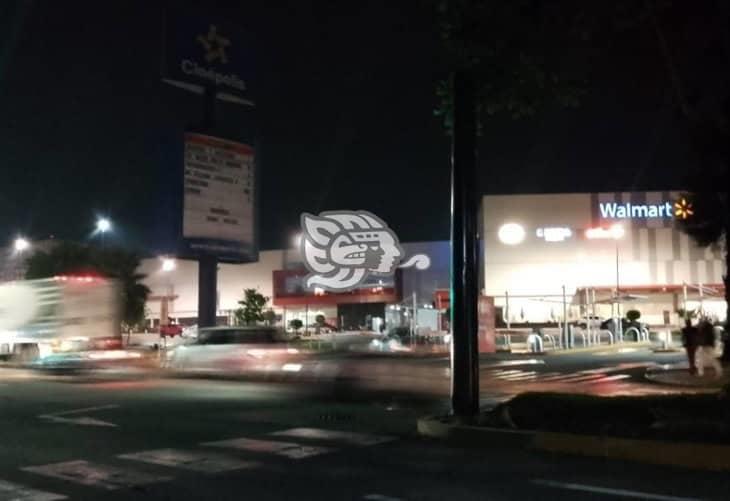 Hombre pierde la vida en el Casino Big Bola de Plaza Valle, en Orizaba