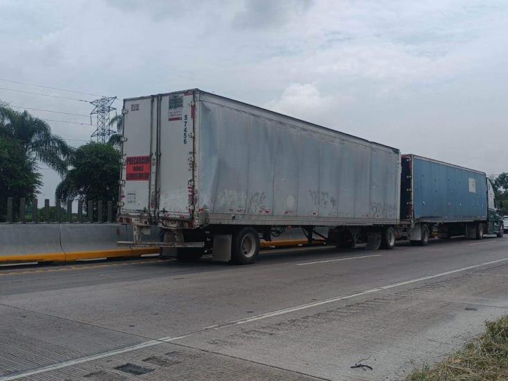 Choque en la autopista Córdoba-Veracruz genera cierre parcial de la circulación