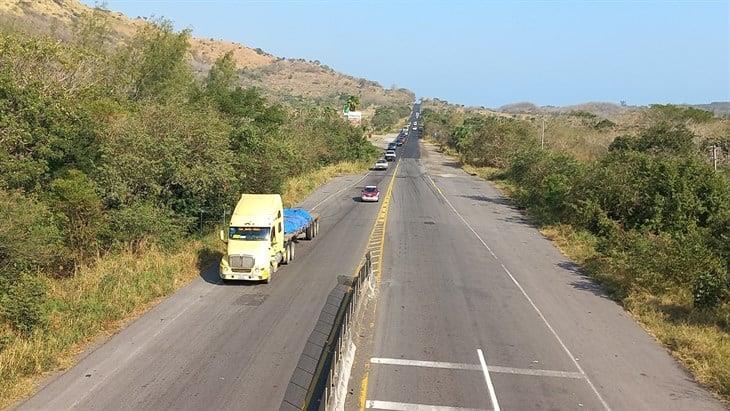 En Veracruz, delincuentes aprovechan carreteras dañadas para asaltar: Canacintra