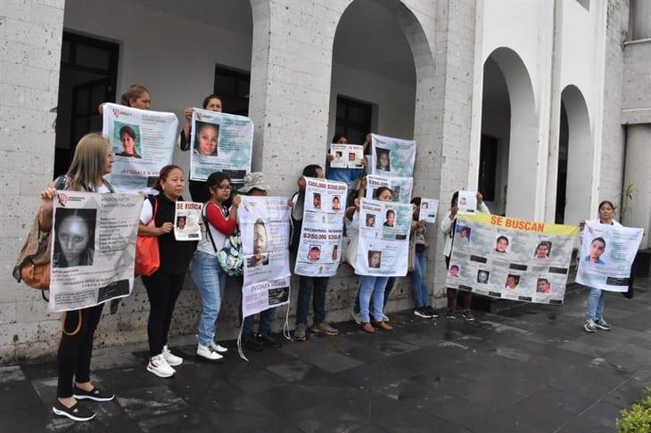 Colectivos de familiares de desaparecidos en Veracruz realizan volanteo y difusión en Ixtaczoquitlán