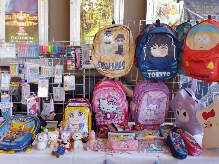 Feria de regreso a clases en Orizaba arrasa con descuentos accesibles