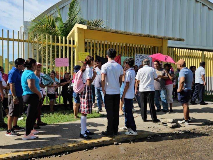 Sin regreso a clases en Telebachillerato de Tihuatlán; ¿qué ocurrió?