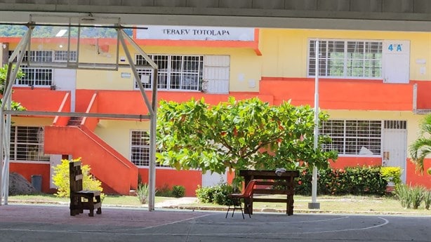 Sin regreso a clases en Telebachillerato de Tihuatlán; ¿qué ocurrió?