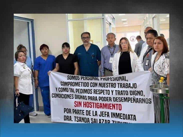 Protestan empleados del Cecan en Xalapa; acusan hostigamiento laboral