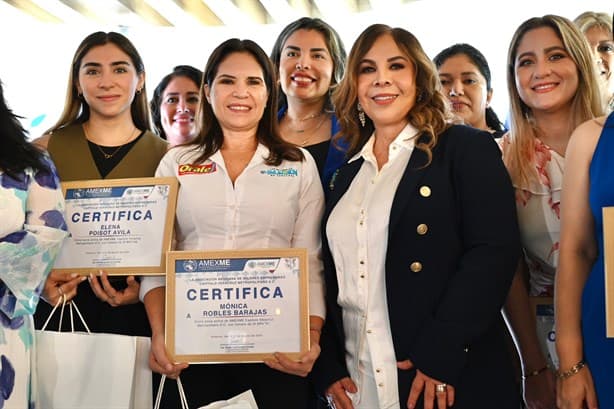 Reconocen a Mónica Robles Barajas, de corporativo Imagen del Golfo, como socia de Amexme