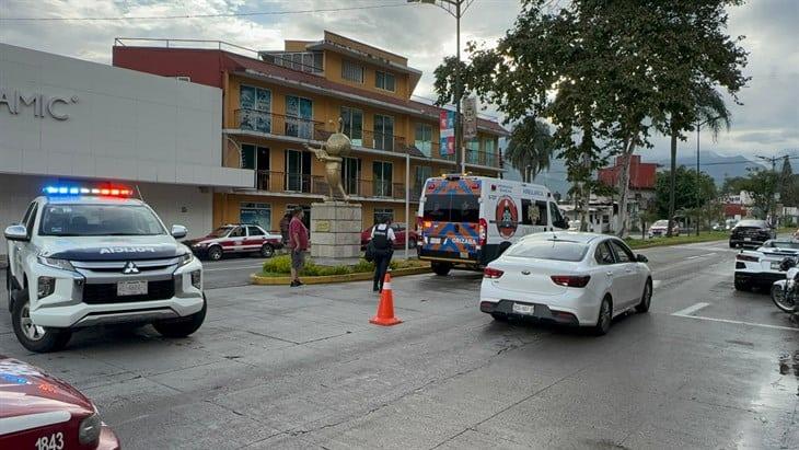 Motociclista se accidenta en Orizaba; resultó severamente lesionado