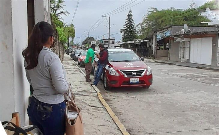 Taxistas se preparan para el regreso a clases en Misantla