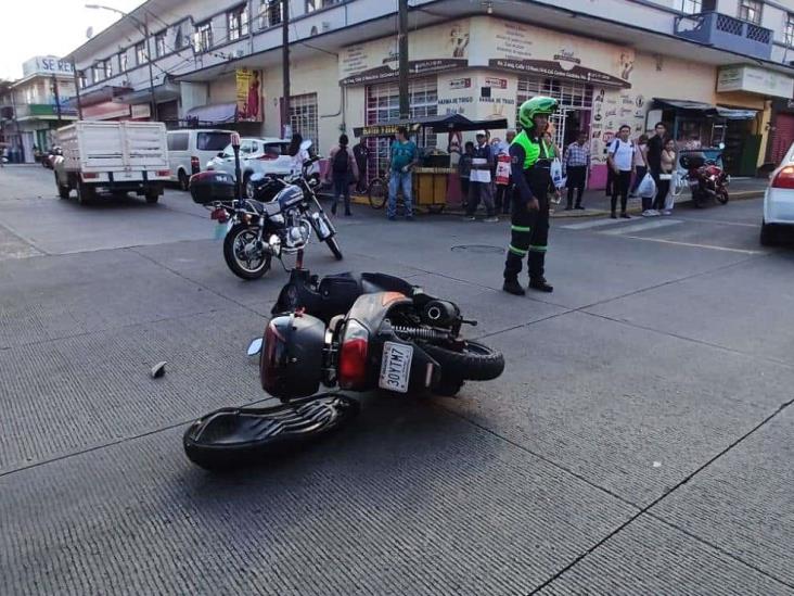 ¡Por no respetar el alto! Fuerte choque en calles de Córdoba