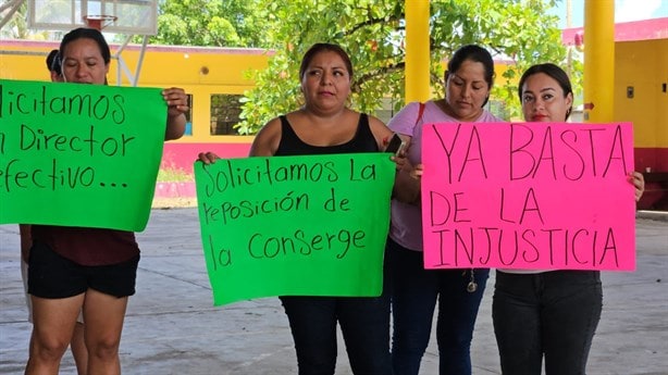 Toman escuela en Coatzintla; llevan 10 años sin director