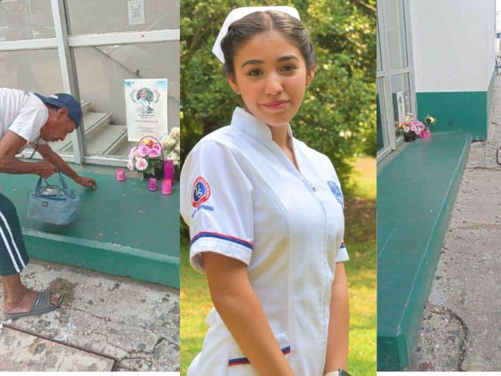 En Coatzacoalcos, con veladoras y flores recuerdan a  Noriko en su lugar de trabajo