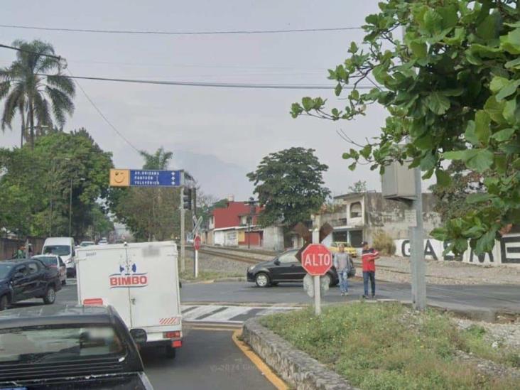 Cierre vial por un año en calzada de Orizaba amenaza operaciones comerciales