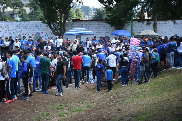 Después de golear al América, jugadores del Cruz Azul se echan reta en Xalapa (+VIDEO)