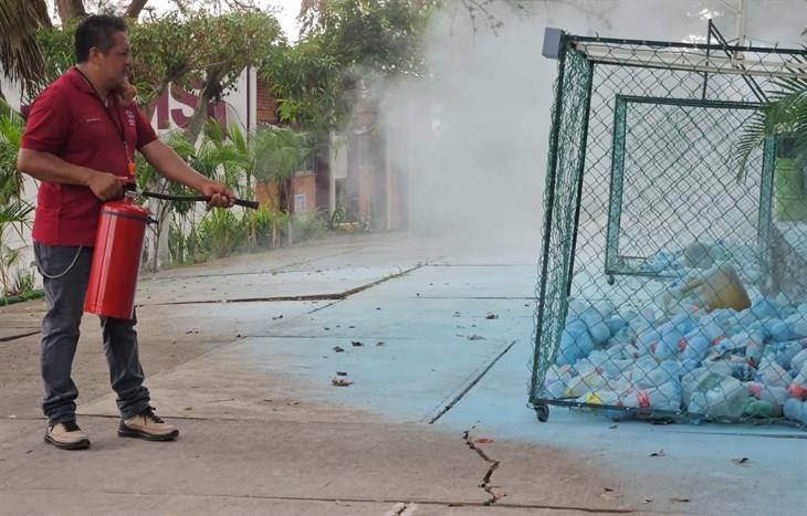 Realizan simulacros de evacuación en escuelas y edificios de Poza Rica