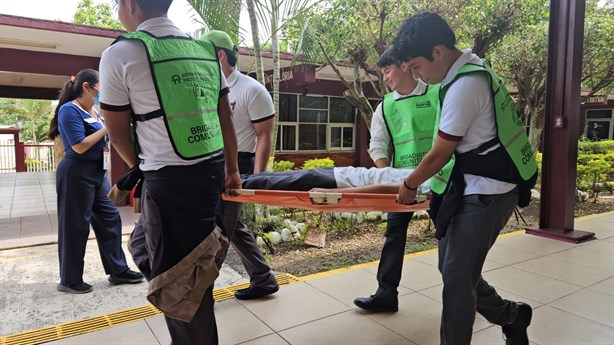 Realizan simulacros de evacuación en escuelas y edificios de Poza Rica