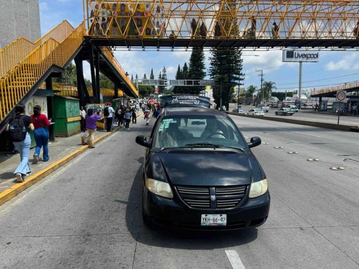 Con manifestación buscan presionar al Congreso de Veracruz para no aprobar Plan C; magistrado resulta lesionado