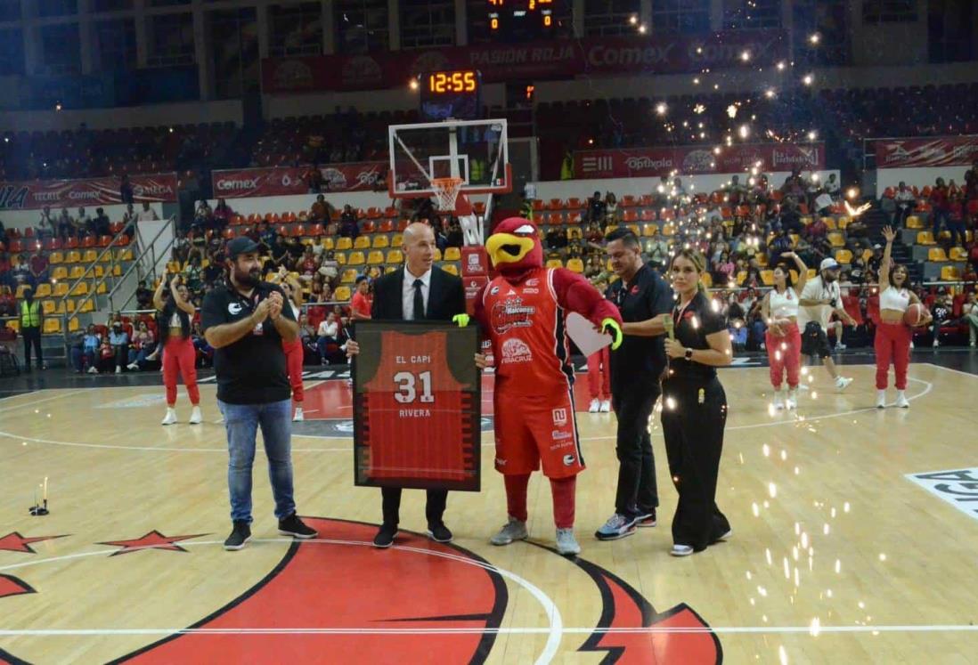 Triunfo de Halcones Rojos en homenaje a Rivera