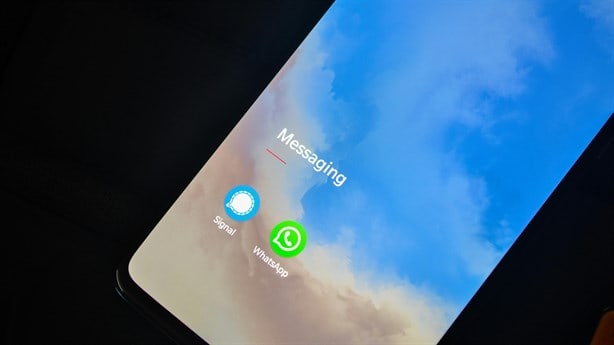 WhatsApp tiene un botón oculto que organiza tus chats: así puedes activarlo