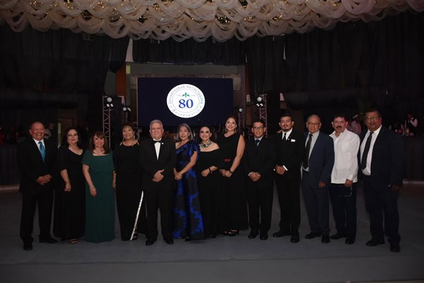 Llevan a cabo la Cena Show de Gala ‘Arte, Esencia y Tradición’ por el 80 aniversario de la Universidad Veracruzana