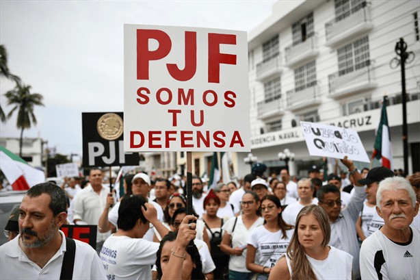 Trabajadores del Poder Judicial en Veracruz vuelven a marchar contra la Reforma Judicial