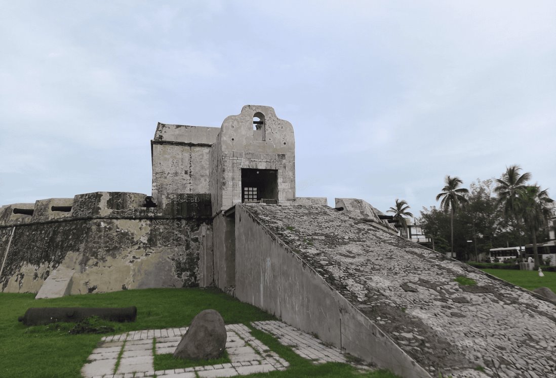 Baluarte de Santiago continúa en deterioro: Guillermo Macías Lagunes