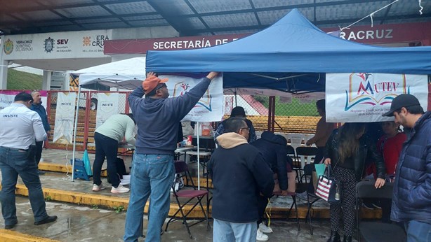 Sindicatos toman la SEV; no permitieron ingreso de trabajadores