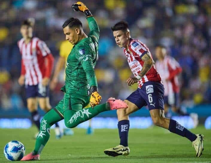 Se queda América con el Clásico Nacional