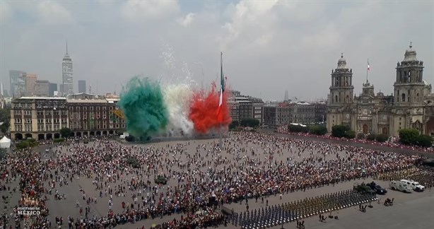 AMLO encabeza por última vez el desfile militar por la Independencia de México