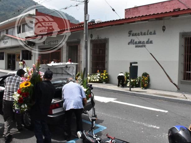 Dan último adiós a matrimonio víctima de parricidio en Orizaba