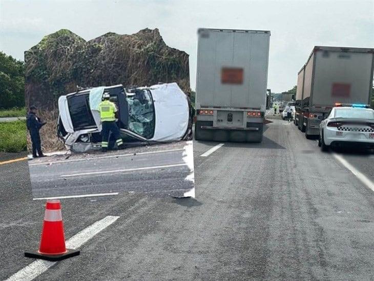 Volcadura en la Autopista Córdoba-Veracruz deja una persona fallecida