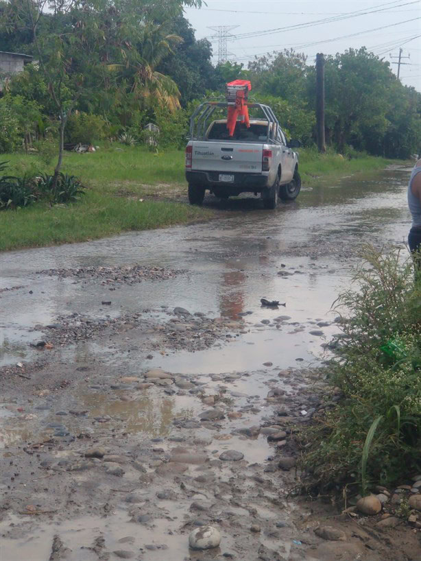 Fuertes lluvias también dejaron afectaciones en calles de Tihuatlán